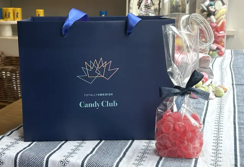TSCC Candy On Cart With Giftbag 1